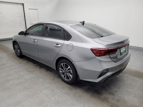 Used 2024 Kia Forte LXS w/ LXS Technology Package image 3