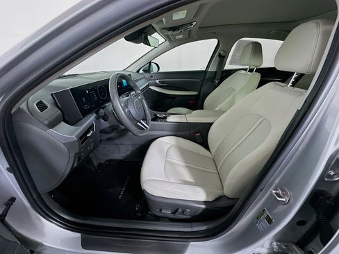 Used 2024 Hyundai Sonata SEL w/ Convenience Package FWD image 13