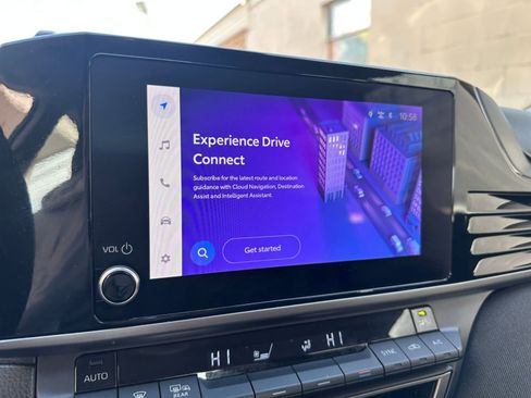 Used 2025 Toyota Camry LE image 21