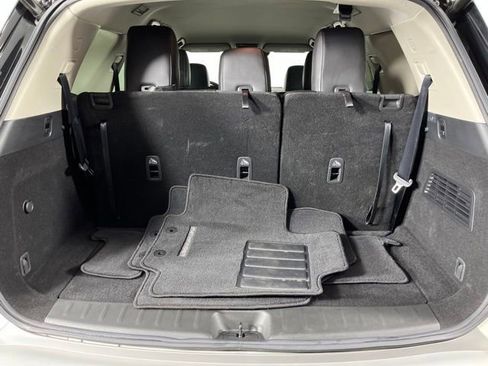 Used 2023 Nissan Pathfinder SL FWD image 46