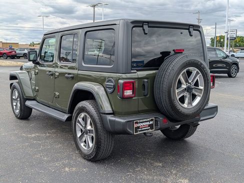 Used 2021 Jeep Wrangler Unlimited Sahara AWD/4WD image 5