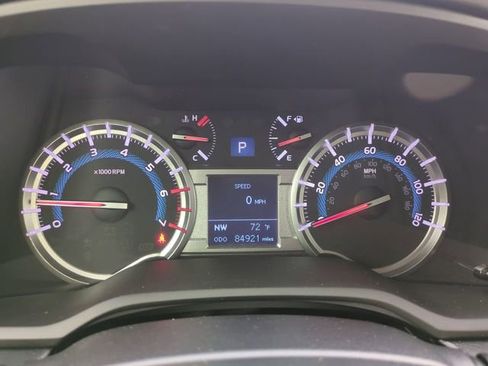 Used 2017 Toyota 4Runner SR5 Premium image 30