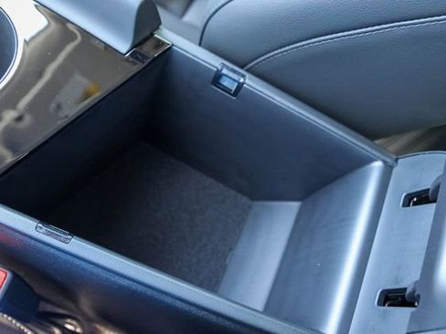 New 2026 Hyundai Elantra Limited FWD image 17
