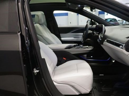 Certified 2024 Cadillac Lyriq Sport AWD/4WD image 13