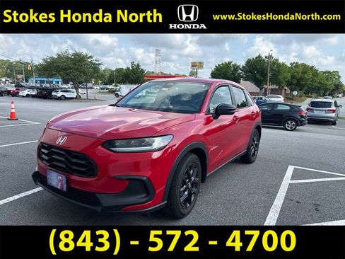 Used 2025 Honda HR-V Sport image 1