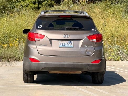 Used 2013 Hyundai Tucson GLS image 8