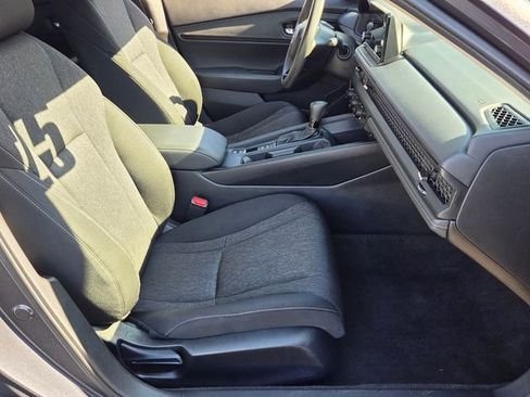 Used 2025 Honda Accord SE image 19