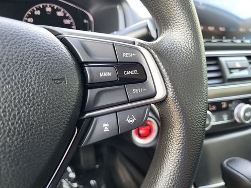 Used 2018 Honda Accord LX image 24