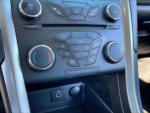 Used 2018 Ford Fusion S image 23