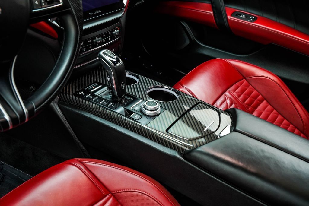 Used 2022 Maserati Ghibli Trofeo RWD image 21