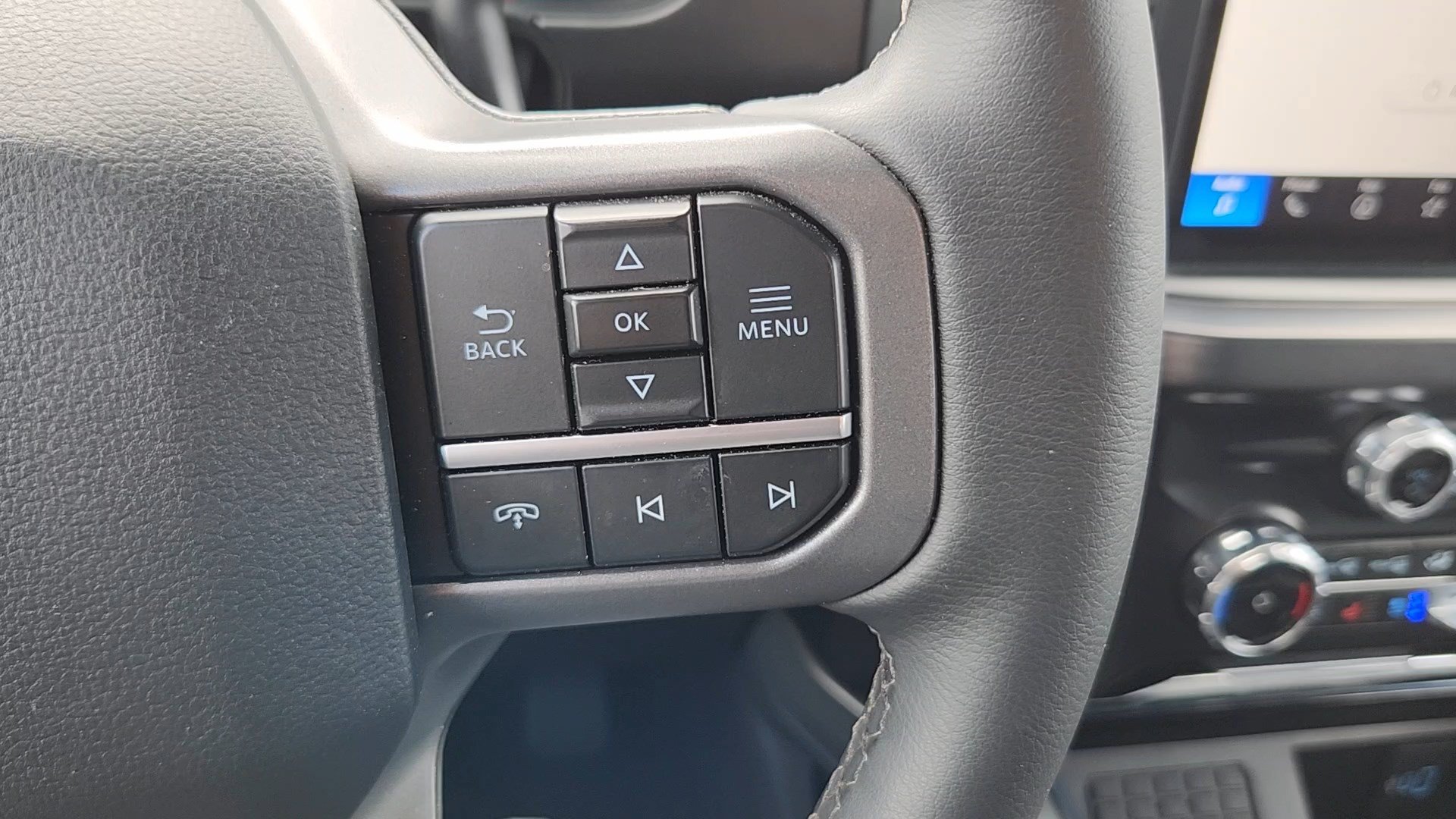 Used 2026 Ford F250 Lariat AWD/4WD image 13