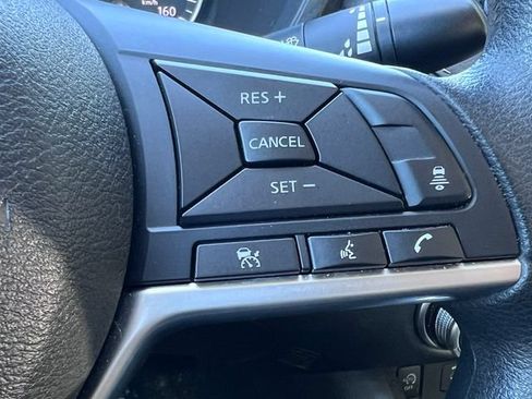 Used 2024 Nissan Sentra SV FWD image 6