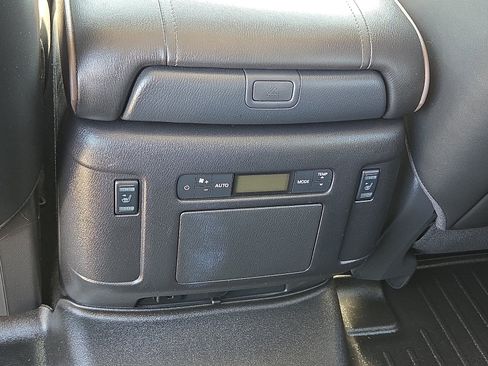 Used 2022 Nissan Armada Platinum w/ Captain's Chairs Package AWD/4WD image 12