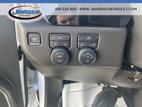 Used 2025 Chevrolet Silverado 2500 LT AWD/4WD image 17
