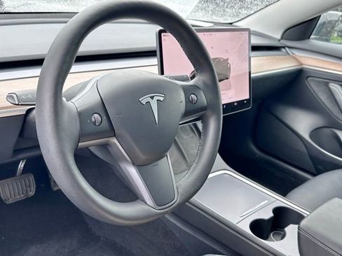 Used 2023 Tesla Model 3 Standard Range RWD image 14
