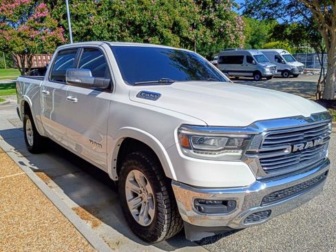 Used 2022 RAM 1500 Laramie RWD image 3