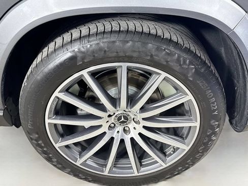 Used 2024 Mercedes-Benz GLS 450 4MATIC image 34