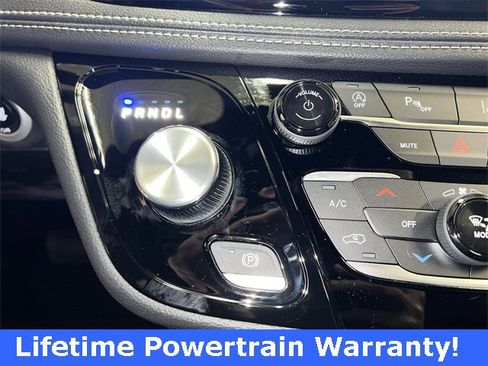 New 2026 Chrysler Pacifica Select image 22