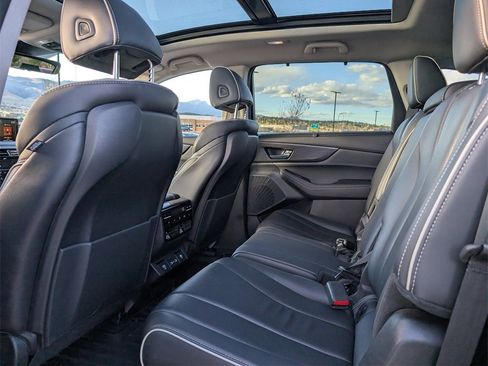 Used 2023 Acura MDX SH-AWD w/ Advance Package image 16