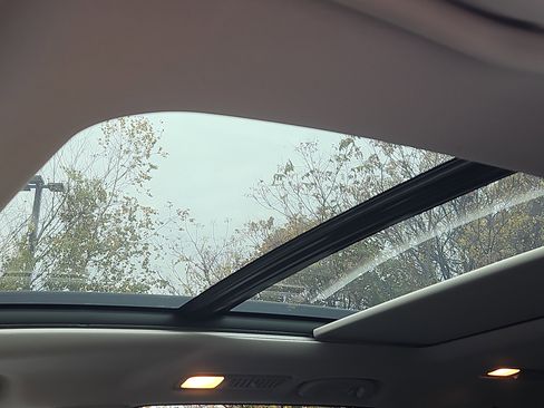 Used 2023 Subaru Ascent Onyx Edition image 8