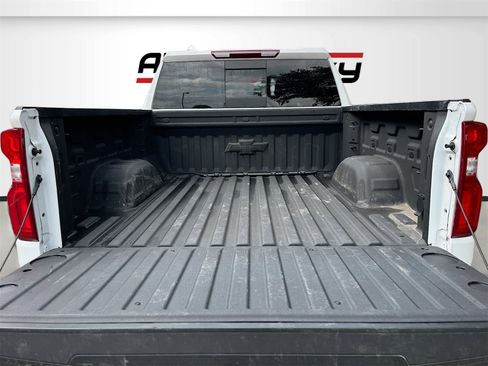 Used 2024 Chevrolet Silverado 1500 LT Trail Boss w/ Convenience Package II image 26