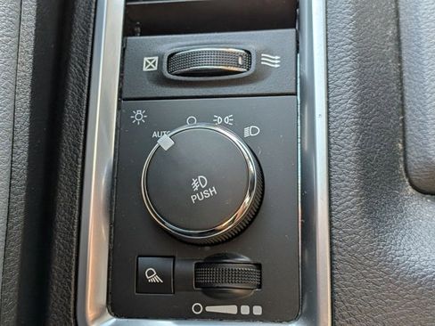 Used 2016 RAM 1500 Big Horn image 11