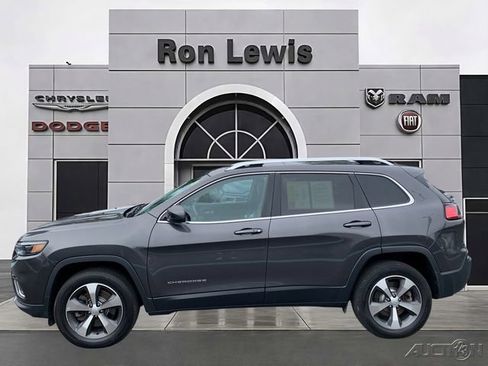 Used 2020 Jeep Cherokee Limited w/ Trailer Tow Group AWD/4WD image 1