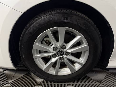Used 2025 Toyota Camry LE FWD image 11