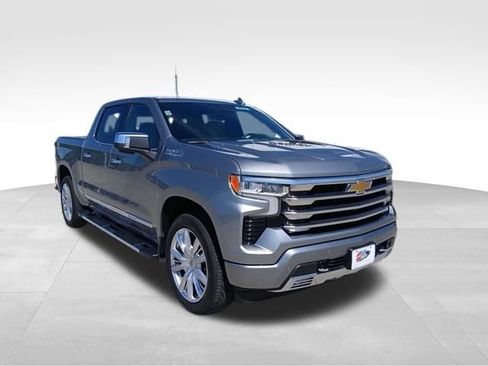 Certified 2024 Chevrolet Silverado 1500 High Country w/ High Country Premium Package AWD/4WD image 10