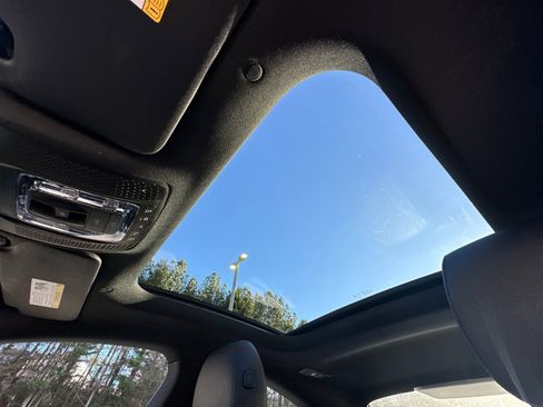 Used 2025 Mercedes-Benz CLA 250 image 30