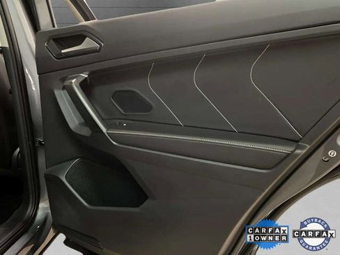 Used 2023 Volkswagen Tiguan SE w/ Panoramic Sunroof Package image 83