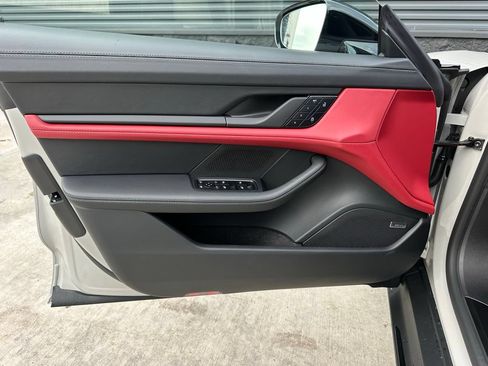 Used 2026 Porsche Taycan RWD image 19