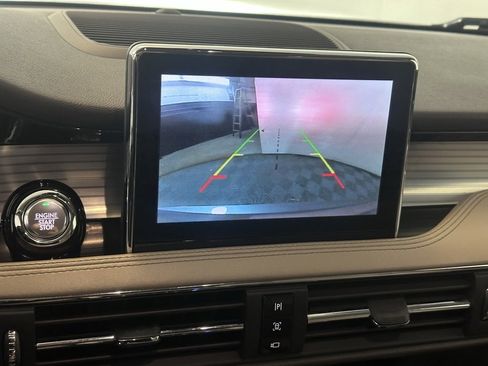 Used 2021 Lincoln Corsair AWD w/ Equipment Group 101A image 17