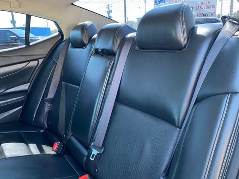 Used 2019 Nissan Maxima 3.5 SV FWD image 16