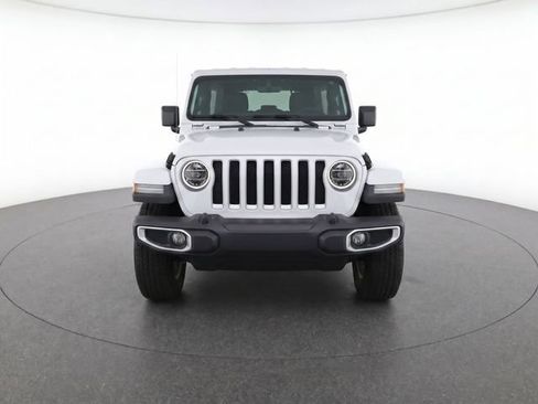 Used 2020 Jeep Wrangler Unlimited Sahara AWD/4WD image 5