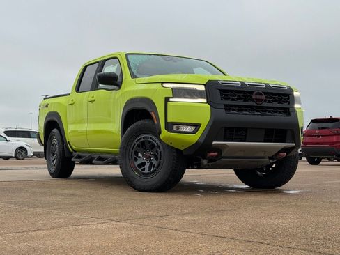 New 2026 Nissan Frontier PRO-4X w/ Tow Package image 2