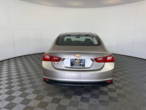 Used 2024 Chevrolet Malibu LT FWD image 9