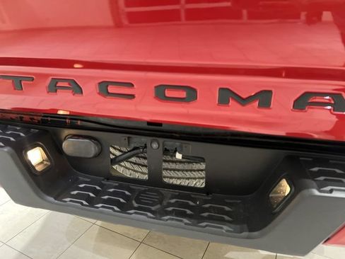 Used 2022 Toyota Tacoma SR w/ SR Convenience Package RWD image 26