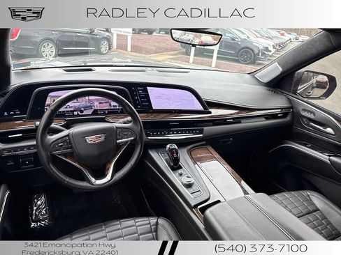 Used 2022 Cadillac Escalade Sport Platinum image 16