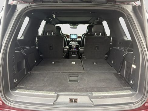 Used 2018 Lincoln Navigator Reserve w/ Technology Package AWD/4WD image 17
