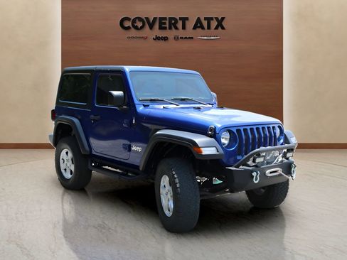 Used 2019 Jeep Wrangler Sport AWD/4WD image 7
