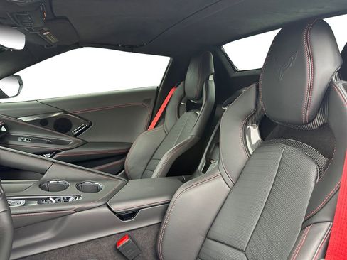 Used 2026 Chevrolet Corvette Stingray Premium Conv w/ Z51 Performance Package RWD image 10
