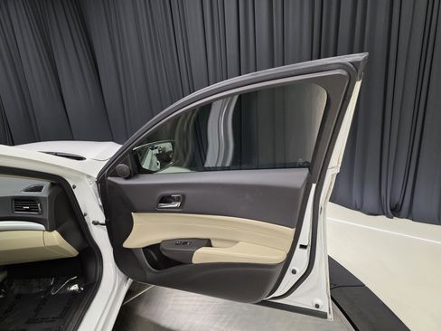 Used 2017 Acura ILX w/ Premium Package image 37