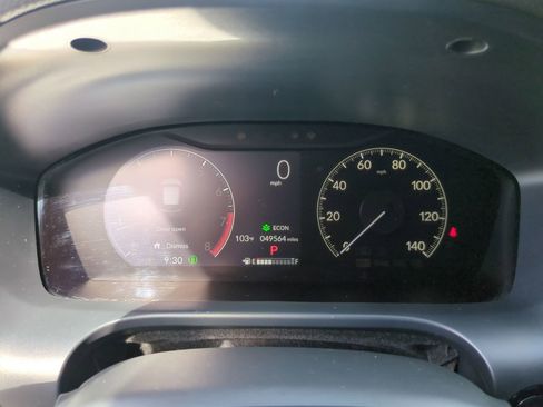 Used 2024 Honda HR-V LX image 12