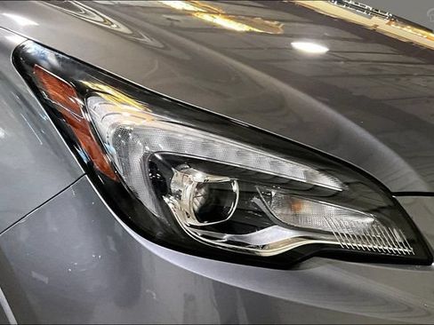 Used 2020 Buick Envision Premium AWD/4WD image 4