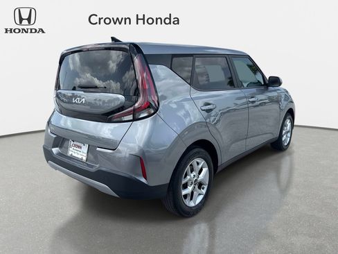 Used 2024 Kia Soul LX w/ Option Group 015 FWD image 4