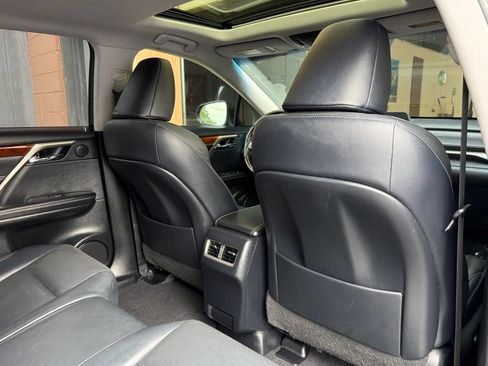 Used 2019 Lexus RX 350L FWD w/ Premium Package image 17