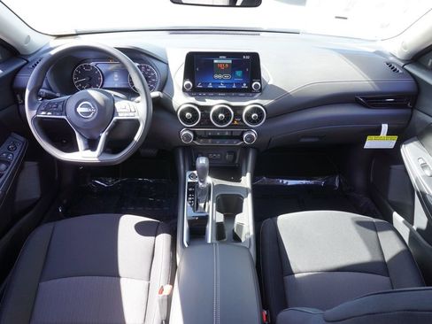Certified 2025 Nissan Sentra SV image 11
