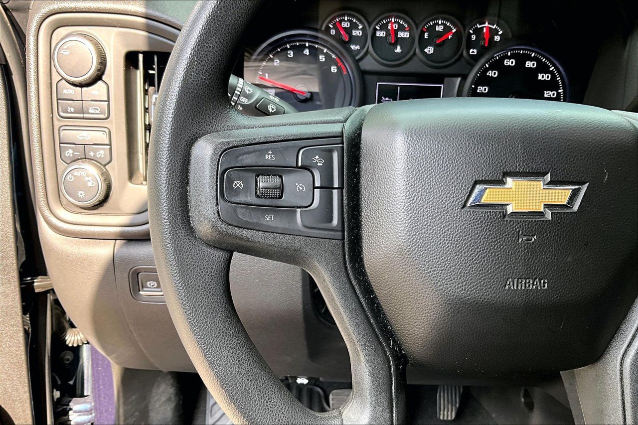 Used 2022 Chevrolet Silverado 1500 Custom AWD/4WD image 10