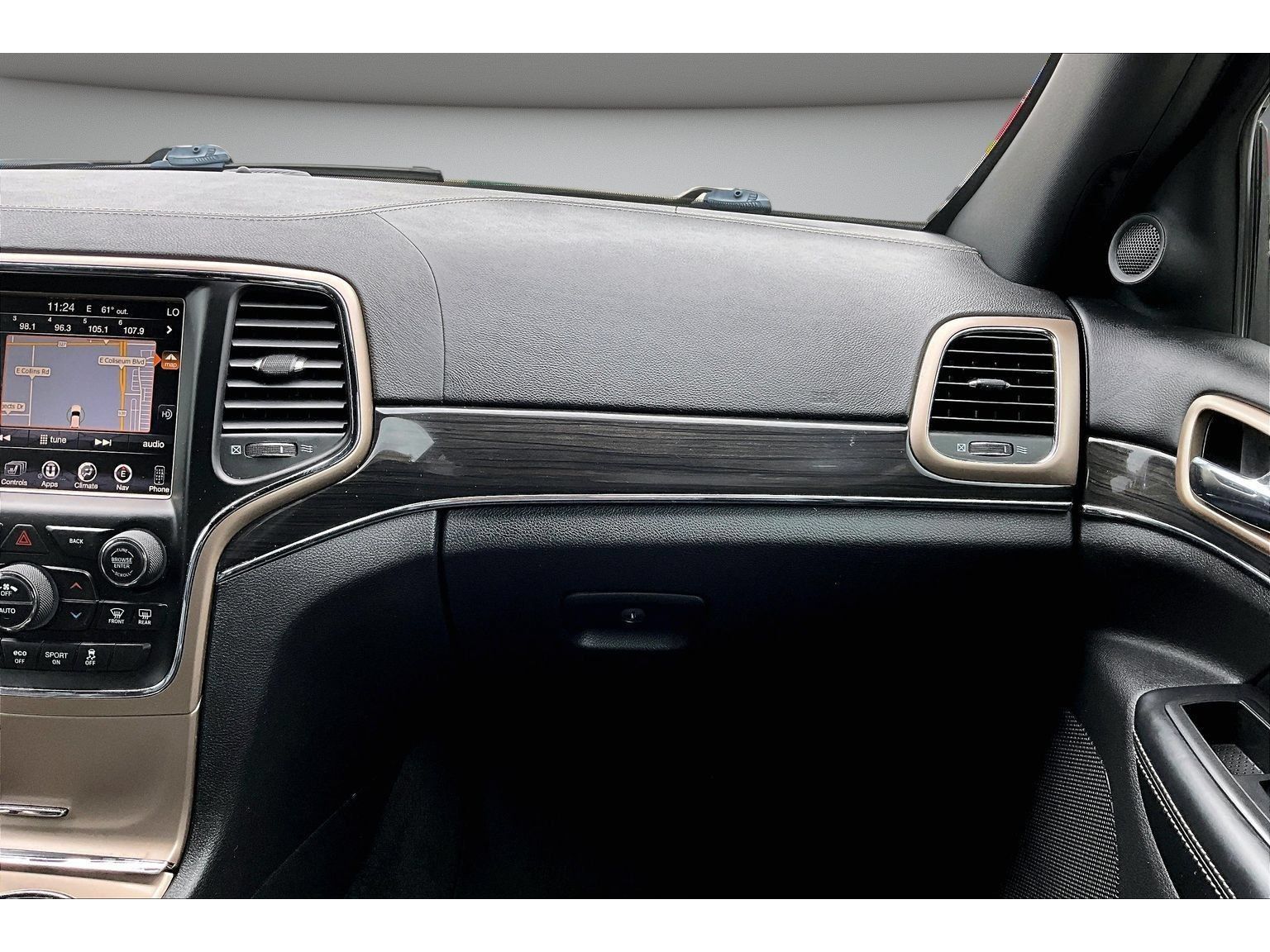 Used 2016 Jeep Grand Cherokee Overland AWD/4WD image 46
